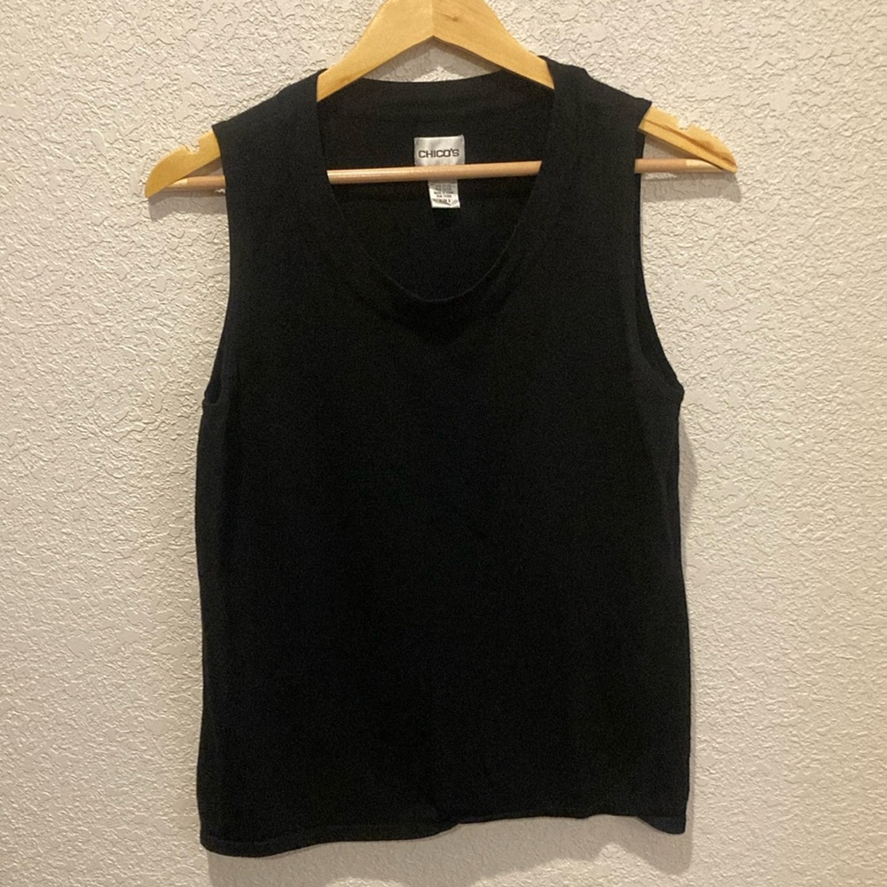 Chico’s size 2 knit sleeveless top